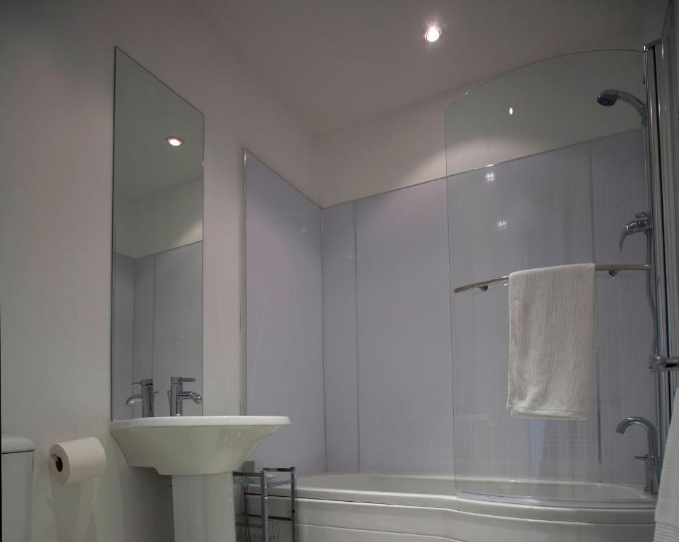 Aberdeen Serviced Apartments - The Lodge エクステリア 写真